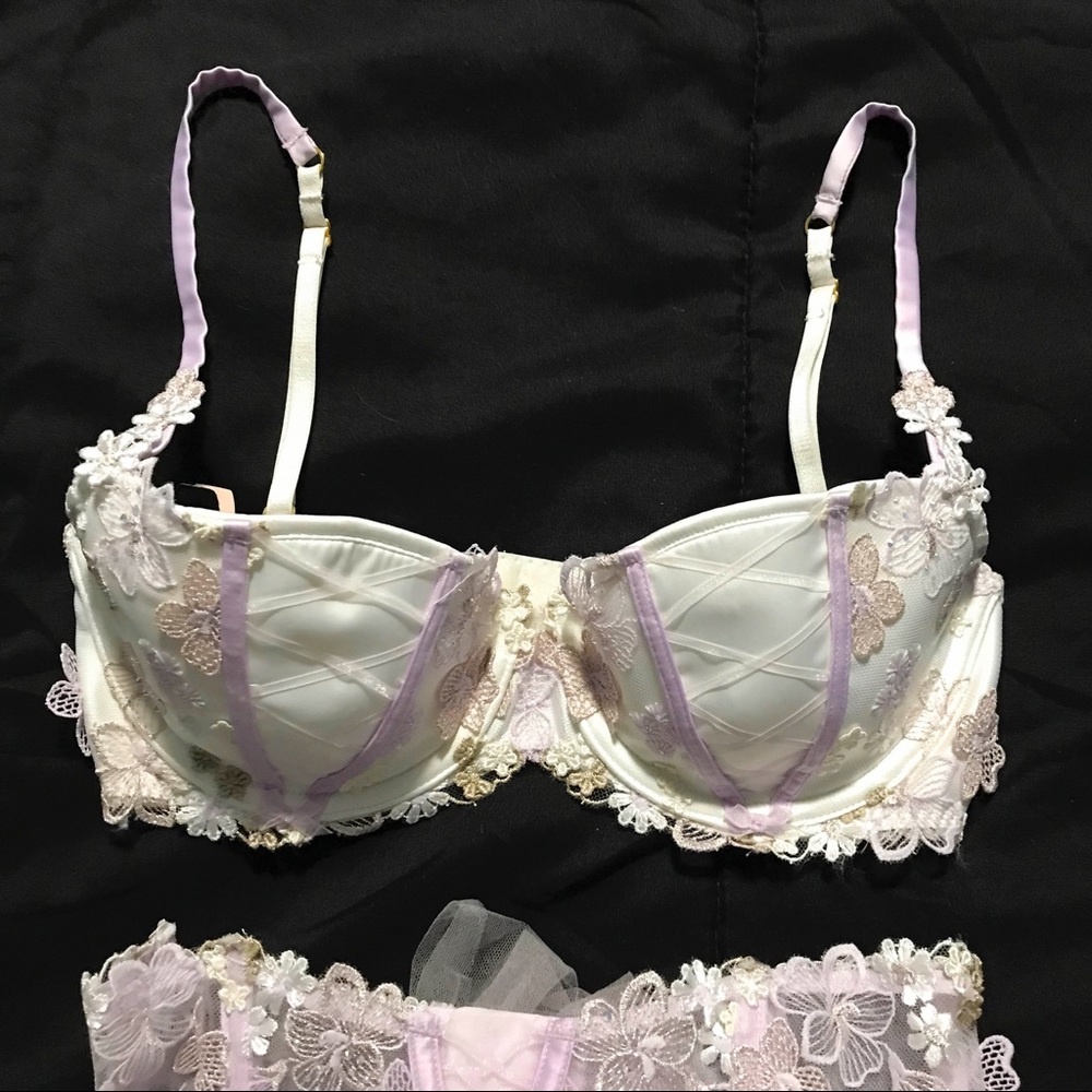 Victorias Secret ‘Designer Collection’ Fairytale Set, NWT - Picture 4 of 12